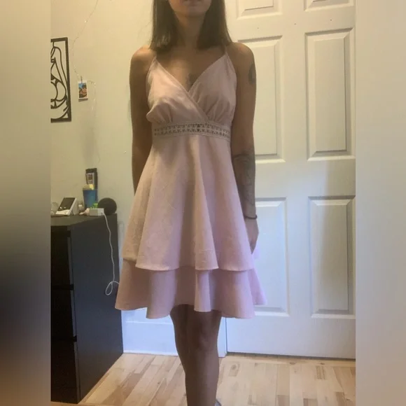 Robe - Picture 2 of 5